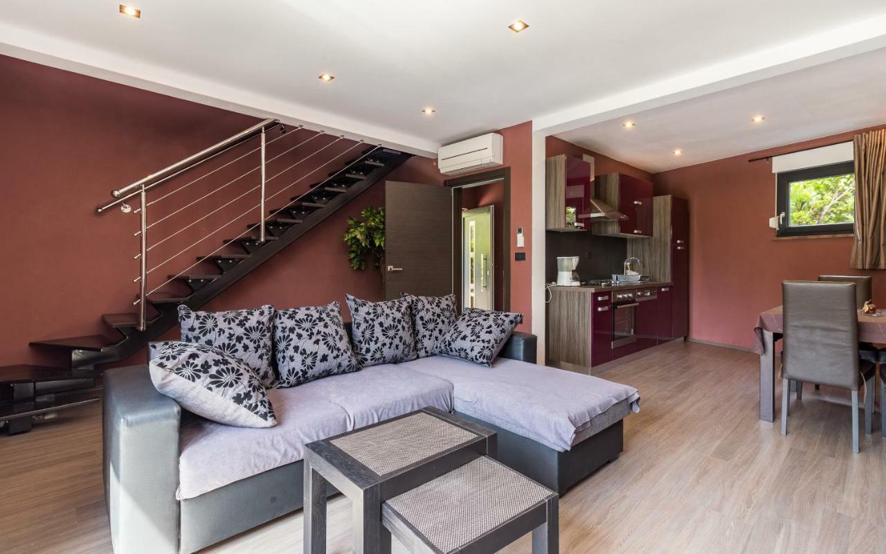 Apartmani Kazun - App 4 - Ferienhaus Fažana Esterno foto